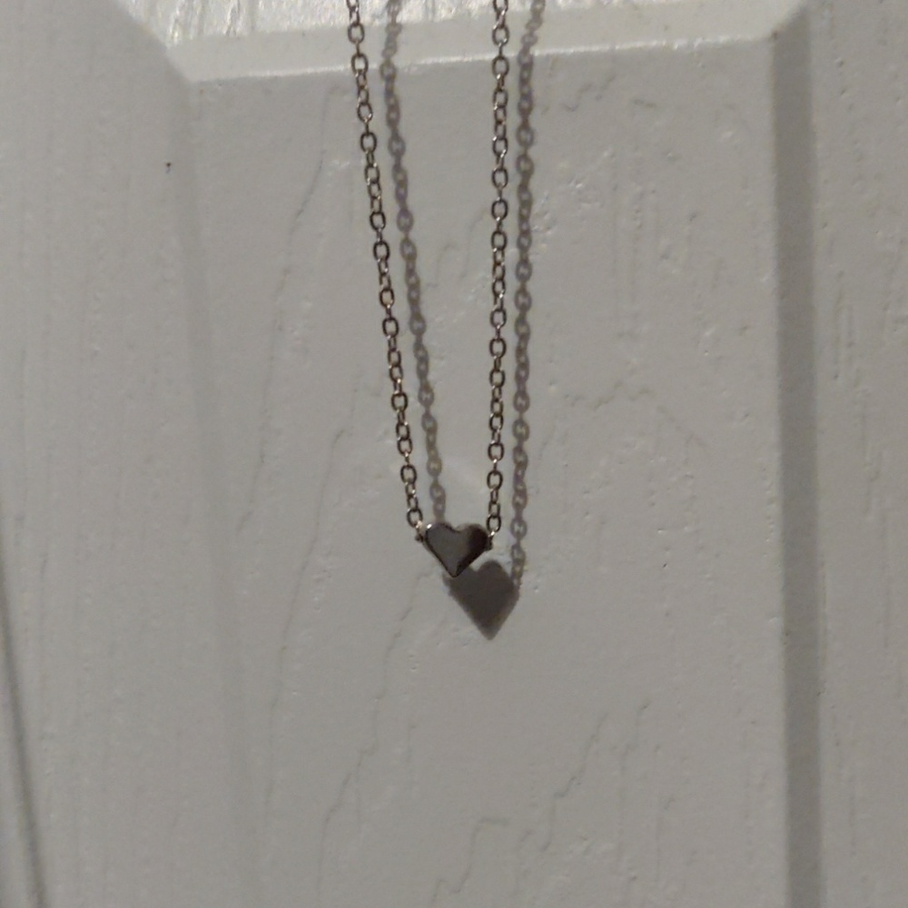 Dainty heart necklace